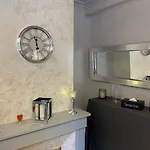 Отель Restaurant L'escale Chez Mimi