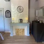 Restaurant L'escale Chez Mimi Отель Bioule