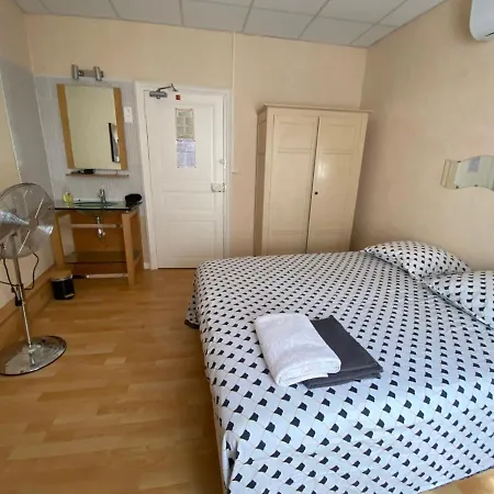 Restaurant L'escale Chez Mimi Hotel Bioule