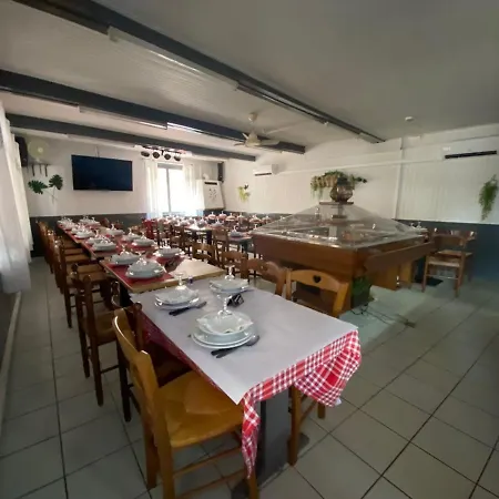 Restaurant L'escale Chez Mimi Bioule