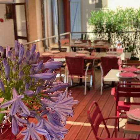 Restaurant L'escale Chez Mimi Hotel *