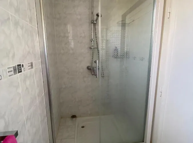 Restaurant L'escale Chez Mimi Hotel Bioule