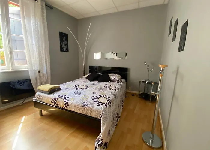 Restaurant L'escale Chez Mimi Hotel *