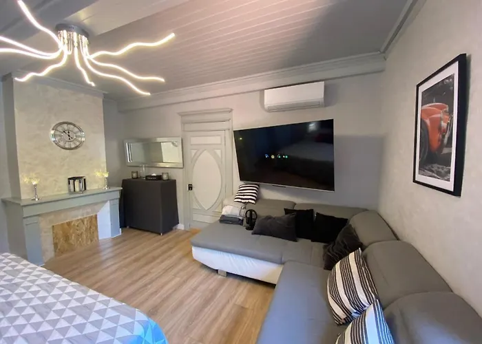 Hotel Restaurant L'escale Chez Mimi *